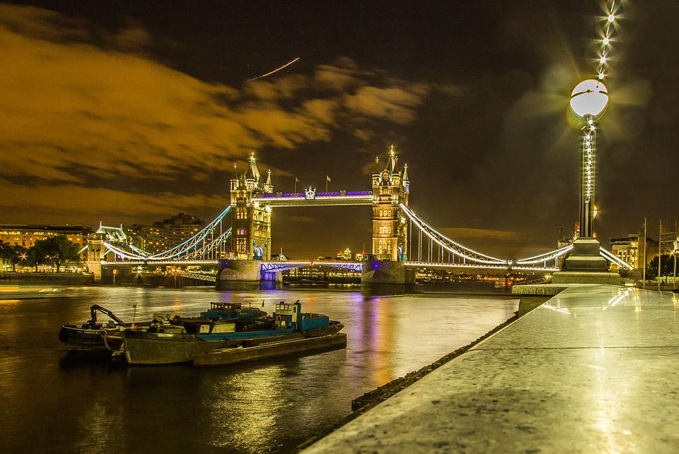 The Tower Bridge in London England - Photo 8