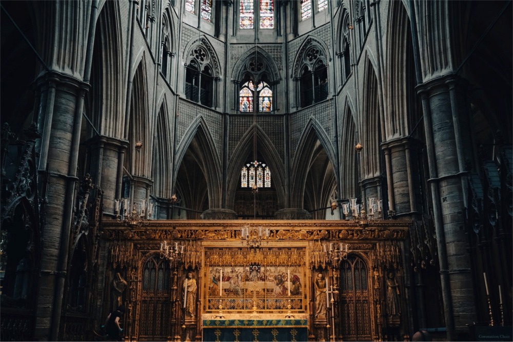 The high-altar dedicated to Saint Peter at Westminster Abbey, London, England.